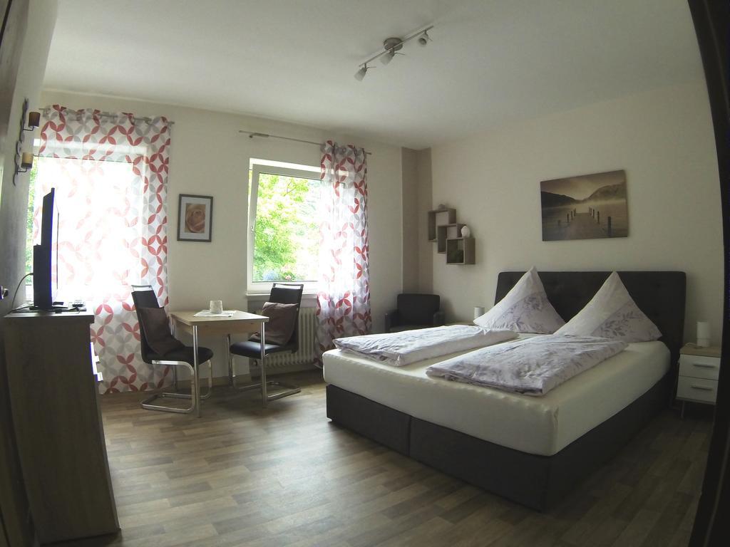 Pension Dapper Cochem Bagian luar foto