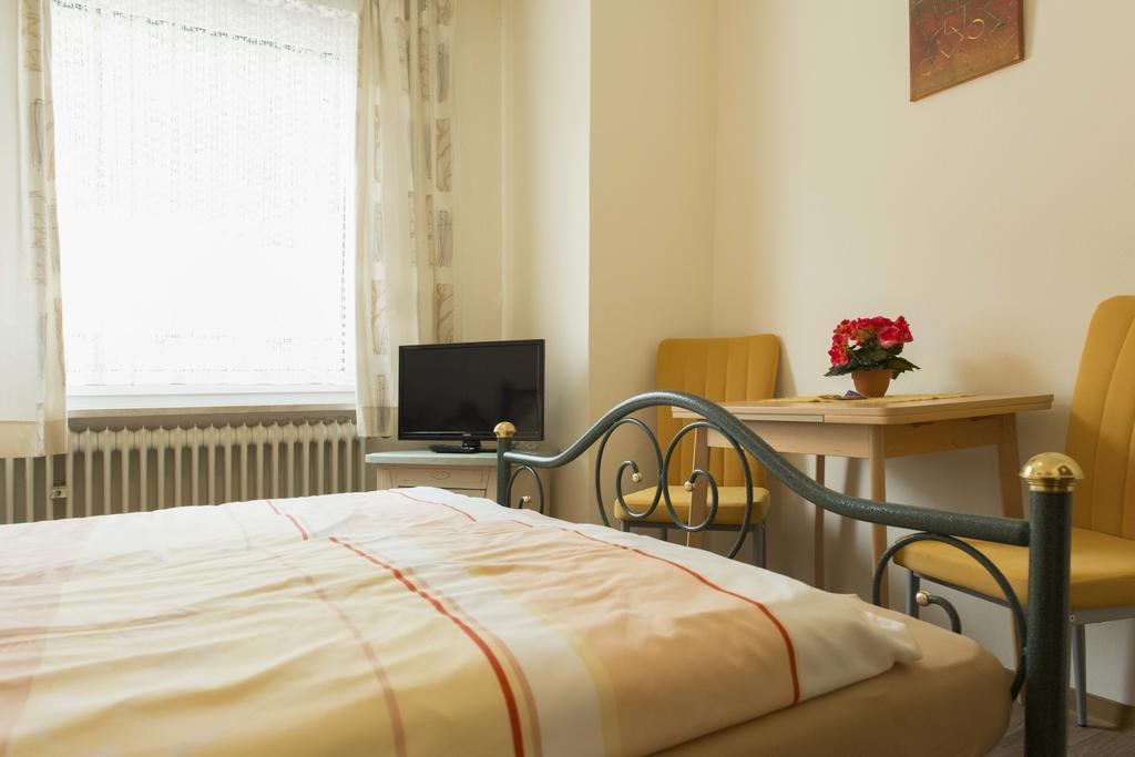 Pension Dapper Cochem Bagian luar foto