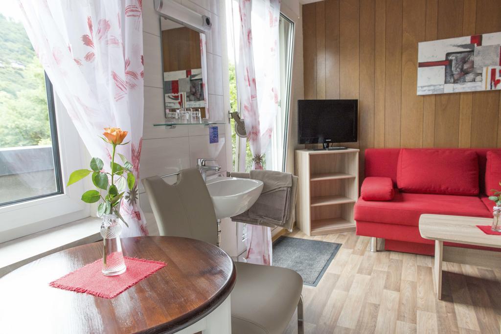 Pension Dapper Cochem Bagian luar foto
